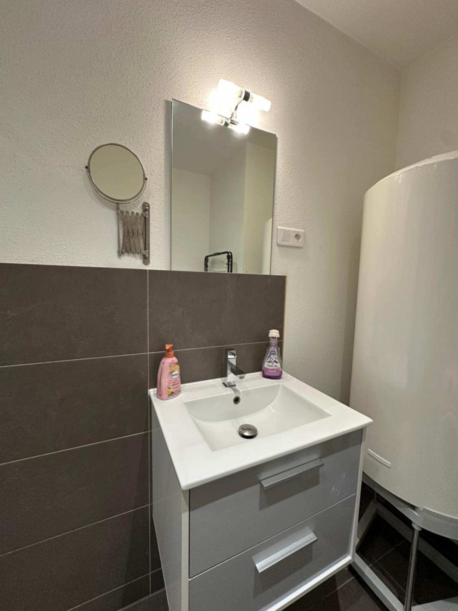 # Le 3 # Joli Appartement T3 Mulhouse Centre, Neuf, Calme Et Tout Equipe Exterior photo